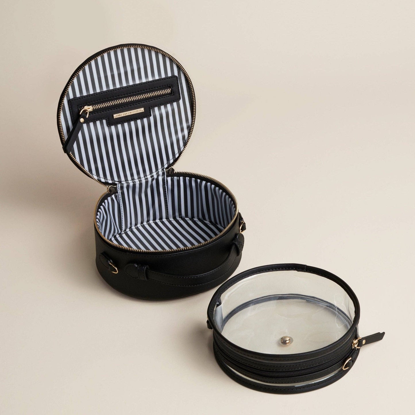 Hudson + Bleecker Crimson Nomad Round Travel Case